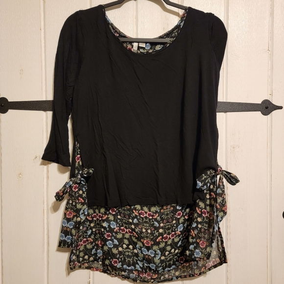 LC Lauren Conrad Tops - Lauren Conrad Womens Top Floral Layered Black Long Sleeve Size Medium